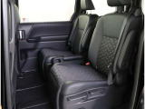 ゆとりある広々とした車内空間は、ドライブを始め買い物やレジャーなど、幅広く活躍します。一人でもみんなとでもお出かけを楽しみましょう!
