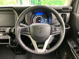 【純正革巻きステアリング】上質な革を使用することで、手にしっかり馴染みとても運転しやすいハンドルです♪