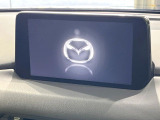 【マツダコネクト】車内の雰囲気にマッチした大型のディスプレイ。スマホ接続でのナビ使用やBluetooth再生等、様々な機能が楽しめます。直感的なダイヤル操作が可能で、使い勝手も良好です。