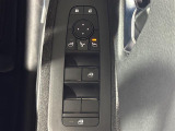 【パワーウインドウ】運転席のスイッチで、各席の窓ガラスの開閉ができます!あると便利ですよね!