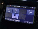 CD・ブルートゥースを使用することができます。