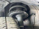 お車を安心してお乗りいただく為には、足回りの定期点検が欠かせません。サービスサポート(有償保証)では無料点検もご提供しており、安心のカーライフをお過ごしいただけるサポート体制が整っています。