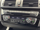 ●デュアルオートエアコン:運転席・助手席それぞれで温度設定が可能な独立式オートエアコンを標準装備しております!