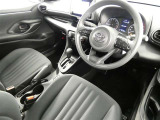【運転席】運転席周りの画像です。プロの手で隅々までクリーニングしています。ご来店いただき実際に見てみてくださいね☆