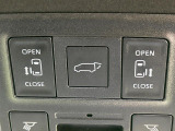 【パワーバックドア】スマートキーや運転席のボタンを押すだけでリアゲートが自動で開閉します!荷物を持っている時や、高い位置にあるバックドアを閉める際に便利な機能です♪