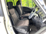 運転席シート廻りは使用感も少なく、良好な状態となっています。丁寧に使われていたことがよくわかりますね。