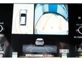 バックギアに入れるとバックカメラの映像がナビに映ります。障害物までの距離もわかりやすいです。