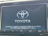 【メーカー純正ナビ】インテリアに溶け込むスタイリッシュな「専用設計」メーカーナビを装備♪視認性や操作性など基本性能にも優れ、より上質なカーライフをお楽しみいただけます。