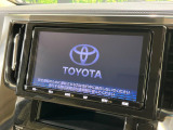 【メーカー純正ナビ】インテリアに溶け込むスタイリッシュな「専用設計」メーカーナビを装備♪視認性や操作性など基本性能にも優れ、より上質なカーライフをお楽しみいただけます。