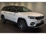 台形ホイールアーチもjeepの特徴となっております。