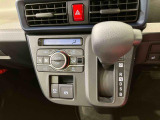 納車前にはプロのメカニックが、各部の点検を行います。ディーラーにしか出来ない品質、そしてサービスできっと満足していただけると思います!