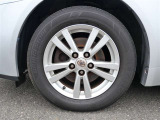 タイヤサイズは205/60R16になります。