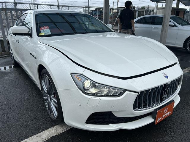 ギブリ S 禁煙車 赤革シート 純正8.4型ナビ