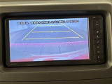 バックガイドモニターで、後方を確認しながら安心して駐車することができます。運転初心者も熟練者も必須の機能ですよ!