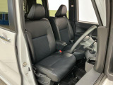 【運転席・助手席】内装ルームクリーニング済みです。しっかり綺麗にしていますので、是非、お確かめください。車に自信があるからこそ、是非一度ご来店頂き内外装も見てもらえると幸いです。