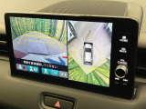 【マルチビューカメラシステム】専用のカメラにより、上から見下ろしたような視点で360度クルマの周囲を確認することができます☆死角部分も確認しやすく、狭い場所での切り返しや駐車もスムーズに行えます。