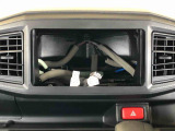 当車両はオーディオレスです。多彩なナビゲーション・オーディオをご用意しております。詳しくは当店スタッフにお問い合わせください。