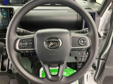 3.「認定中古車カルテ」は、走行距離や修復歴に加えてキズ・凹みの有無・状態や消耗品の交換、過去の整備状況がわかります。