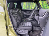 運転席シート廻りは使用感も少なく、良好な状態となっています。丁寧に使われていたことがよくわかりますね。