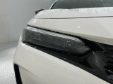 LEDヘッドライトは、点灯の瞬間から最大光量を発揮し、突然暗くなるトンネルなどでの安定感を高めます。