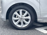 高級感引き立てるアルミ装着車。お洒落は足元からですね!