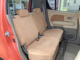 車内広々としており天井も高いので快適にお過ごしいただけます!