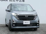 LEDヘッドライトです。ハイビームアシスト・ヘッドランプをハイビームにして走行中、前方の対向車や先行車がいたり、明るい場所を走行すると自動でロービームになります。