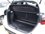フル乗車でもしっかり荷物が載せられます! トノカバー付き♪
