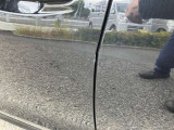 小さな傷があります