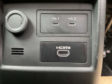運転席と助手席の前方にUSB電源ポート、TYPE-C・2個、HDMI接続があります。