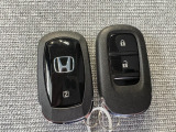 スマートキーでワンタッチで鍵の開け閉め可能です