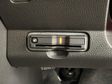 いまや快適なカーライフに欠かせないETCが付いています。