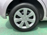 シンプルでスタイリッシュなホイールカバー。