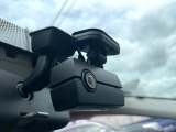 【ドライブレコーダー】ドライブレコーダー装備!走行中はもちろん、あおり運転や事故に遭遇した際、映像で記録し、万一のリスクに備えます。※記録用SDカードはお客様ご自身でご準備いただく必要があります。