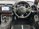 ●トヨタ車最小径ステアリング● 俊敏な操作に適した362mmの真円タイプを採用♪テストドライバーと確認を重ね、操舵性と握り心地に配慮してありますよ(^^)