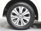 ◆純正アルミホイール装着車◆これで足元まわりも、おしゃれにきまります!