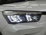 LEDヘッドライトがついてますから、夜間はとっても明るく安心して走れます!!!(^^)!