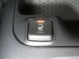 【シートヒーター搭載】シートを温めてくれる暖房機器です!長時間座っていると負担が掛かりやすい背中や腰、または冬場の寒い日に冷えやすい脚部に快適なぬくもりを♪