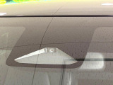 【プリクラッシュセーフティ】前方の車両等を検知し、衝突しそうな時は警報で注意を促し、ブレーキを踏む力をサポート。ブレーキを踏めなかった場合は衝突被害軽減ブレーキが作動、衝突回避をサポートします。