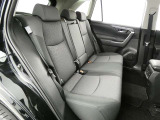 ゆとりある広々とした車内空間は、ドライブを始め買い物やレジャーなど、幅広く活躍します。一人でもみんなとでもお出かけを楽しみましょう!