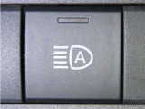 オートマチックハイビームを装備しております。