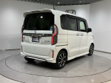 自動車保険・JAFも取り扱っております。また、お客様のご希望で保証延長(有償・一部の車種では取り扱いできません)もご準備しております。