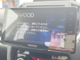 【大画面ナビ】人気の大型9インチナビを装備。存在感のある大画面はインパクト大!ナビ利用時のマップ表示は見やすく、テレビやDVDは臨場感がアップ!いつものドライブがグッと楽しくなります♪