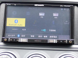 オーディオソースはご覧の通りです。Bluetoothを搭載しています。スマホと連動させると音楽等楽しむことが出来ます。