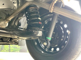 お車を安心してお乗りいただく為には、足回りの定期点検が欠かせません。サービスサポート(有償保証)では無料点検もご提供しており、安心のカーライフをお過ごしいただけるサポート体制が整っています。