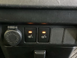 運転席/助手席シートヒーターで寒い日もすぐに温かくなり快適に過ごせます。