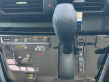 オートエアコンなので一年中室内はいつも快適です!