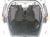 ◆バックカメラ◆リバースにするだけで映ります、後方の安全確認や、狭い駐車場での車庫入れ、雨の日や夜間など視界の悪い時に便利です!安全にバックする為には欠かせない装備です。