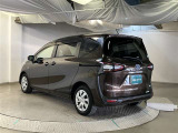 「中古車ハイブリッド保証」ハイブリッド機構を無償で保証します。保証期間は、初度登録年月から10年、またはロングラン保証が終了後3年間。ただし累計走行距離が20万km以内です。