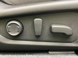 【パワーシート】スイッチ一つで簡単にシートの微調整が可能!電動だから力もいりません!快適なシートポジションにセットして、快適なドライブをお楽しみください。